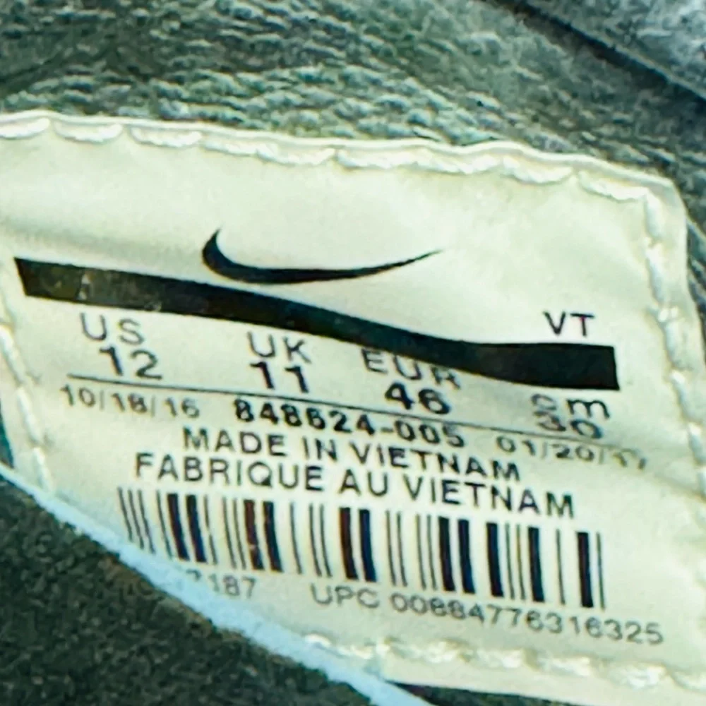 Nike  AIR MAX LD-Zero Men’s Size 12M Athletic Running Sneaker (mesh,leather)